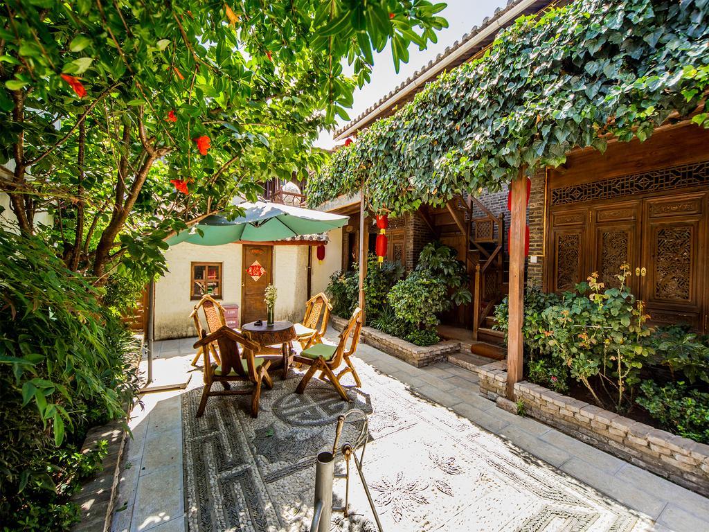 Old Tree Boutique Guesthouse Lijiang  Dış mekan fotoğraf