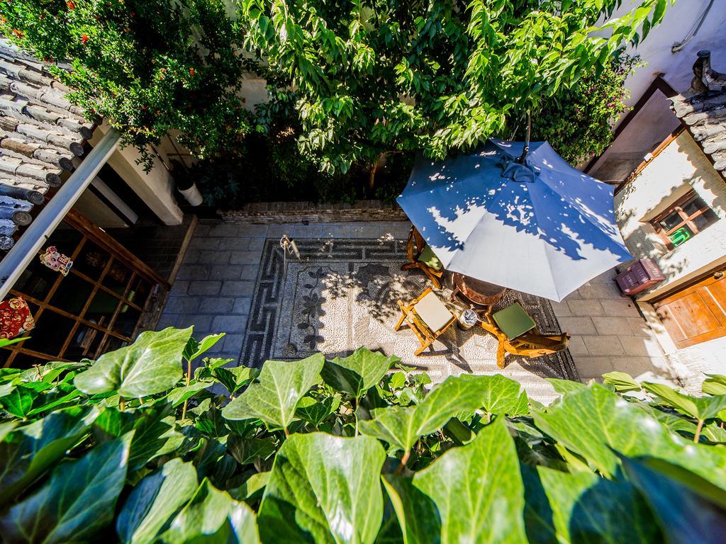 Old Tree Boutique Guesthouse Lijiang  Dış mekan fotoğraf